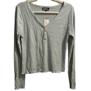Freshman Light Mint Green Ribbed Blouse with Long Sleeves